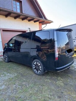 Prodam Hyundai Staria 2.2 CRDI Luxury 4x4