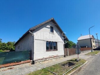 Volárna, prodej rodinného domu 3+1/garáž, vejminek, na pozem