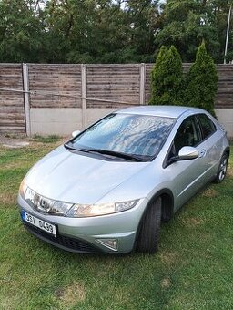Honda civic 1.8i vtec103 kw