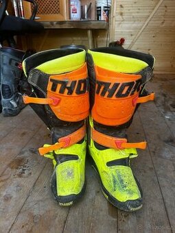 motokrosové boty thor vel.47 a 44