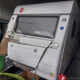 Burstner Fun 435 pro 4 osoby, rok 1999