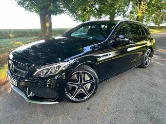 Mercedes-Benz AMG C43 4Matic • servisní historie • 92.000 km