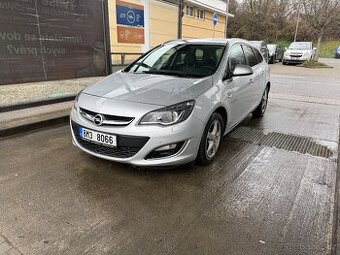 Opel Astra J 1.7CDTi 81kw