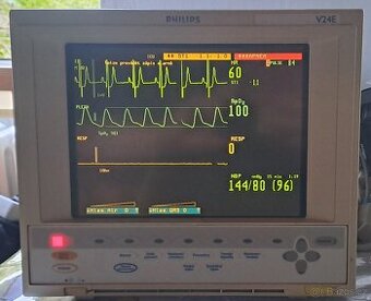 Ekg monitor / monitor životních funkc