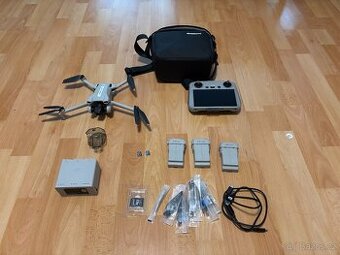 DJI Mini 3 Fly More Combo (DJI RC s Displejem)