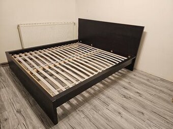 Postel Ikea Malm 180x200