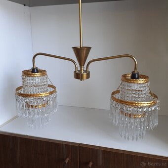 Kříšťalový lustr