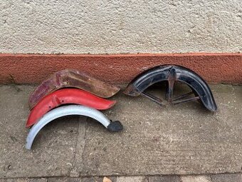 Blatník jawa čz pionyr kyvačka panelka