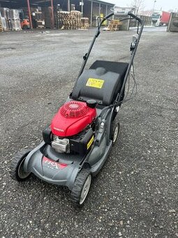 Sekačka Honda hrx476