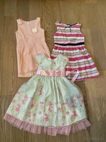 Šatičky pro holčičku,vel.4-5 let,TOP stav