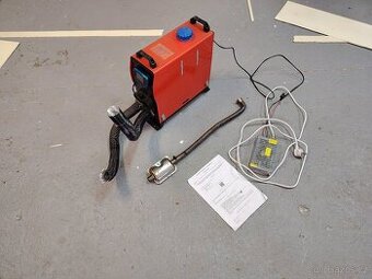 Přenosné naftové topení 12/220 V