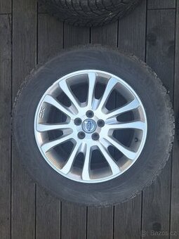 Sada zimních pneu 235/60 R18 vzorek 7 mm, Volvo