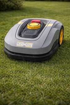 Robotická sekačka LandXcape LX792