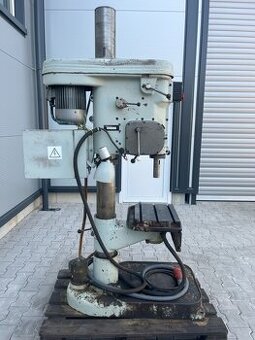 103. Sloupová vrtačka VS32B