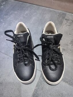 Dívčí tenisky Geox, vel. 36