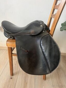 Sedlo na širokého poníka