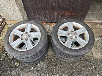 Originální kola se zánovníma pneumatikama Mazda 6.