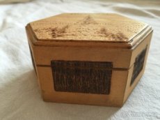 Dřevěná krabička šestihranná - 1