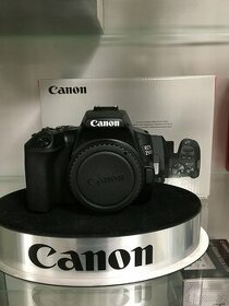 Canon EOS 250D tělo - 1