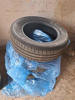 Letní pneu 205/65 R15