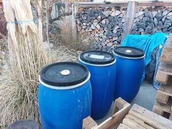Plastovy sud 220l