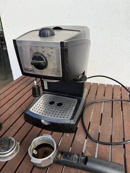 Pákový kávovar DeLonghi