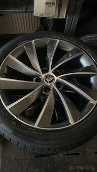 Škoda Superb 3 verze Laurin klement 5x112 r18”