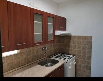 Pronájem bytu 1+kk s balkonem Kladno