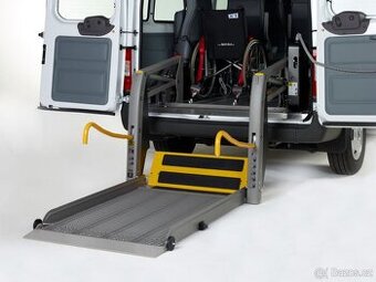 Hydraulická nájezdová rampa pro vozíčkáře amf-bruns 400kg