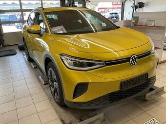 Volkswagen iD.4 Pro Perf. 150kw,tažné,tepelko,IQ LED matrix