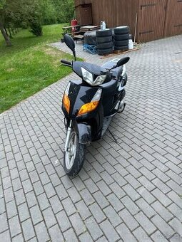 Skútr Lifan 125cm3 4takt - 1