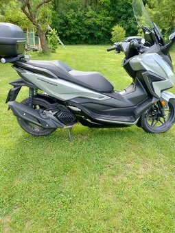 HONDA FORZA 125