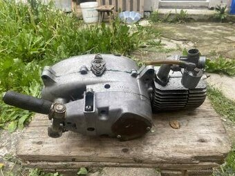 Motor Jawa pionýr 20/21/23