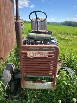 Traktor domácí vyroby - 1