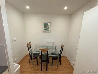 Pronájem bytu 1+1 (43,4) m², Tulešická, Praha - Zličín