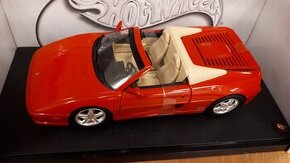 Ferrari F355 spider Hotwheels 1:18 - 1
