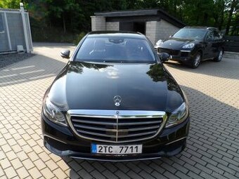 Mercedes-Benz E 200 4 Matic Koupeno v ČR