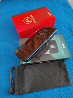 Motorola Z3 + PROJEKTOR k řadě Z (Moto mod)