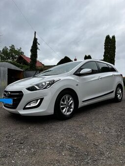 Hyundai i30 kombi 1.6 GDI 99 kW