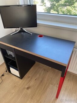 Psací stůl IKEA Micke