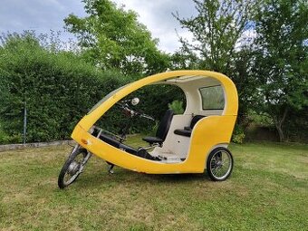Rikša elektrokolo tříkolka taxi