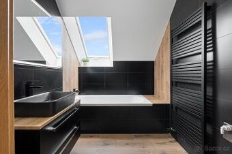 LUXUSNÍ byt Čebín 3kk 158m2 ( vč. zahrada, kuchyň, parking)