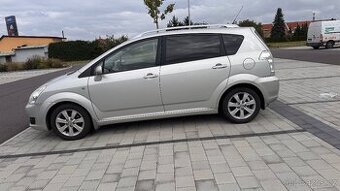 Toyota Corolla Verso 2.2 diesel - 1