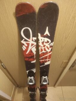 ATOMIC lyže freestyle 140cm