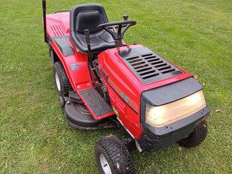 Zahradní traktor MTD 2-válec