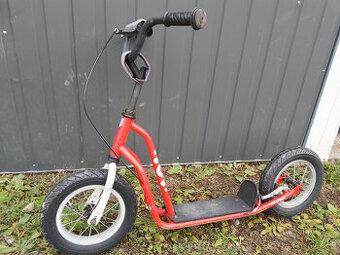 kolobezka Yedoo three - červená nafukovaci kola 12"