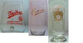 Pivní sklo, půllitry, třetinky, pivovarské cedule.