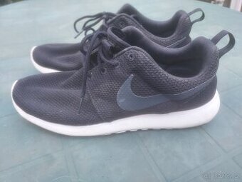 PRODÁM PÁNSKÉ  BOTY NIKE  VEL. 41.