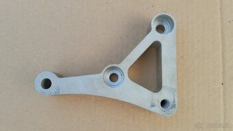 Držák Yamaha R6 2004