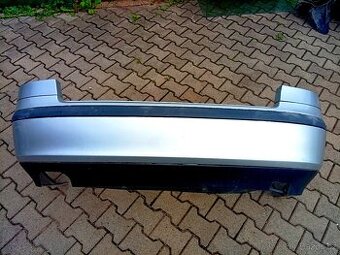 Prodám zadní nárazník na škoda Octavia 2, sedan rok 2008,